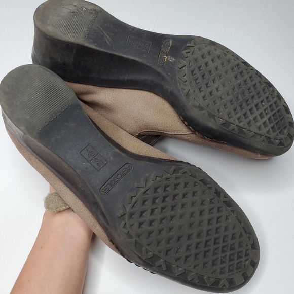 Aerosoles || Tan Leather Wedges Mary Jane - Picture 3 of 6